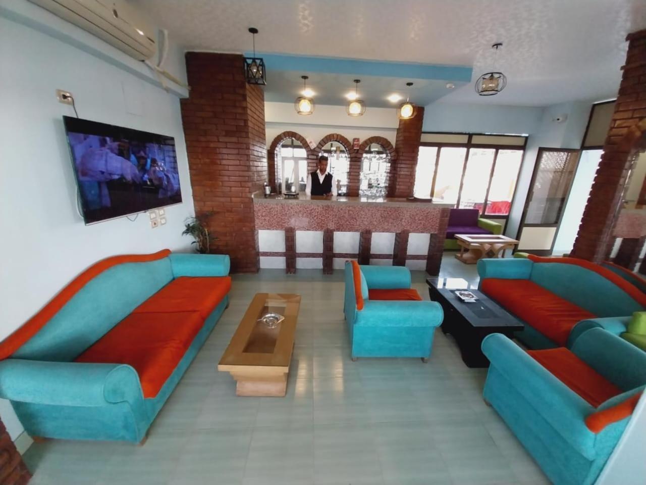 Merry Land Hotel & Roof Top Nile Restaurant Luxor Exteriér fotografie