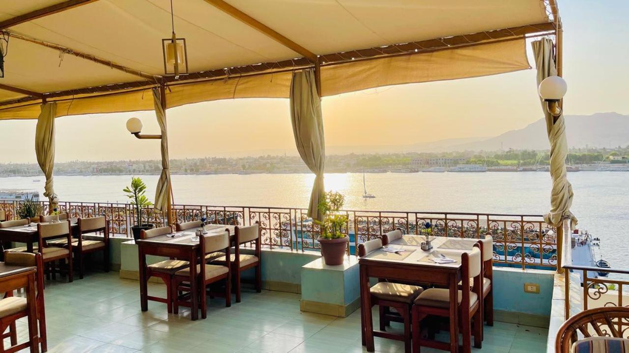 Merry Land Hotel & Roof Top Nile Restaurant Luxor Exteriér fotografie
